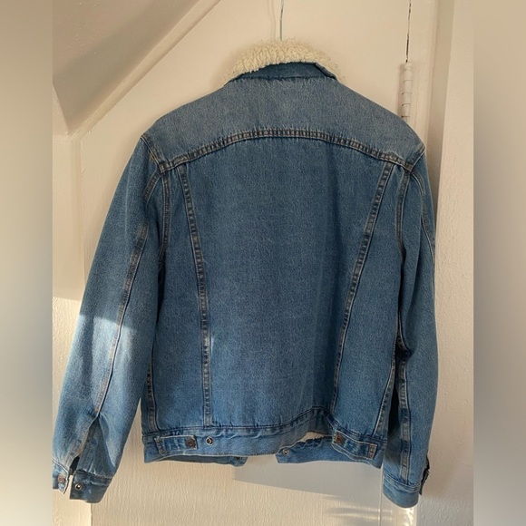 Brandy Melville Denim Jacket Sherpa Lining One Size - Picture 4 of 6